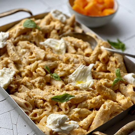 Penne sütőtök mártással