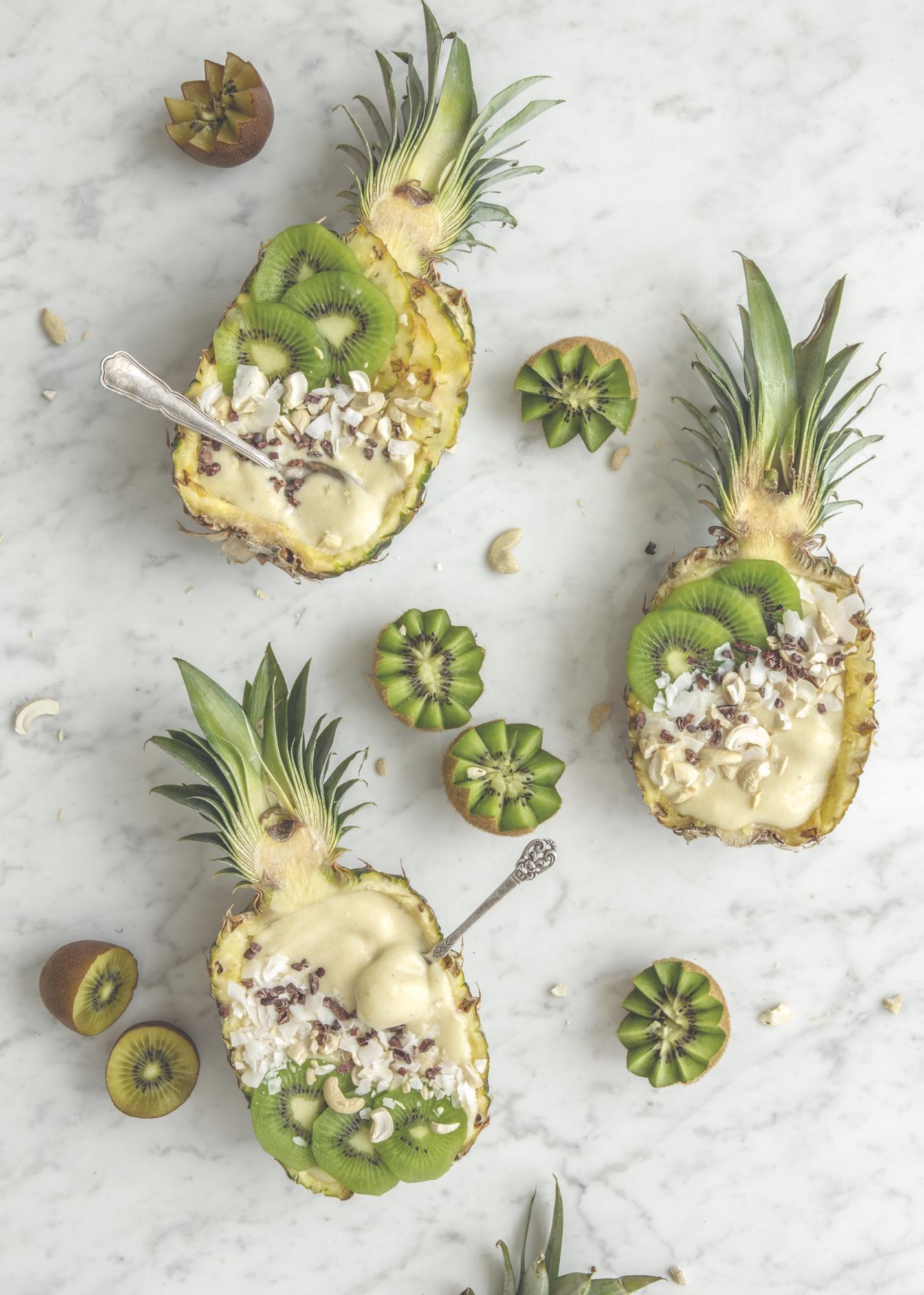 Ananászos smoothie bowl