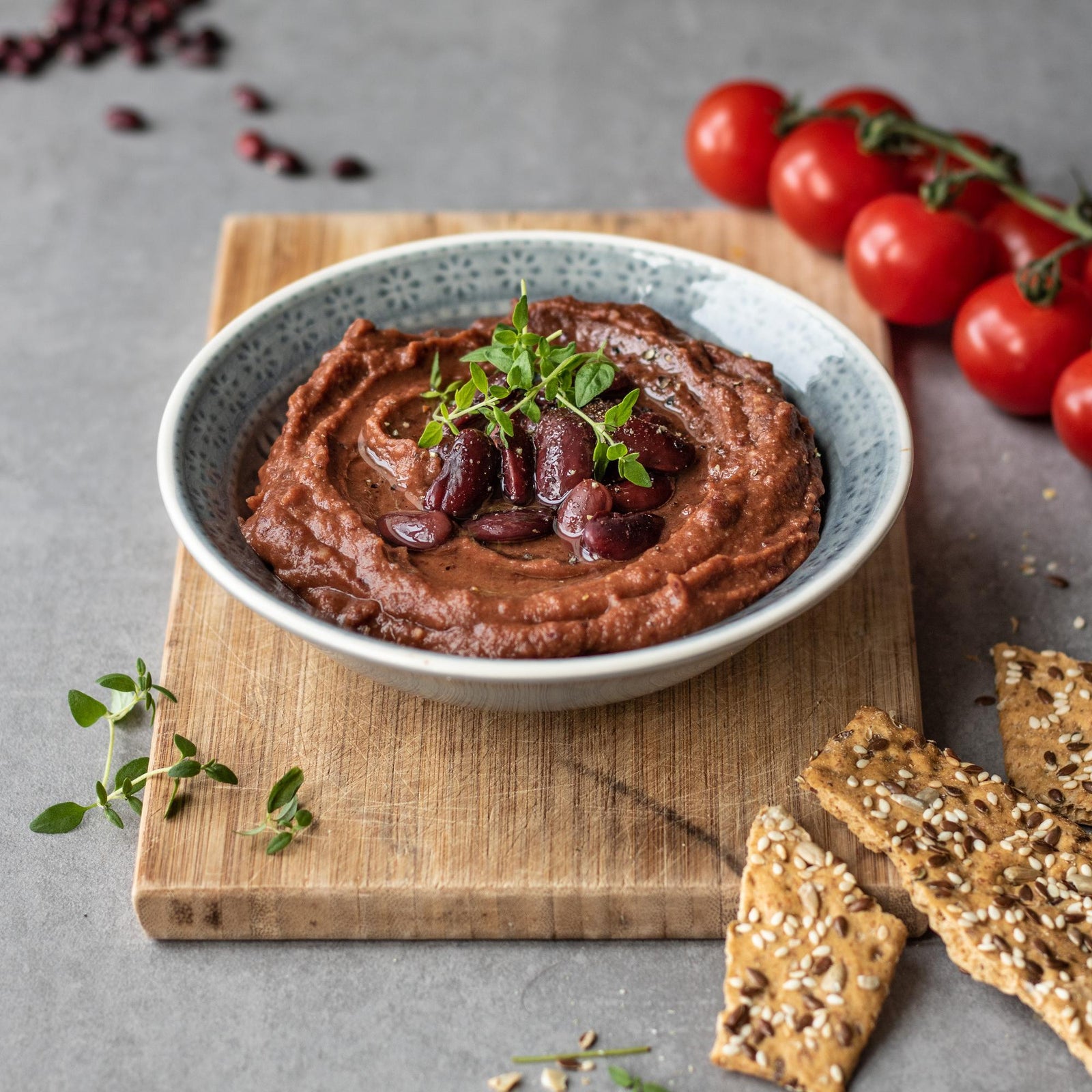 Babpástétom chili paprikával és szárított paradicsommal