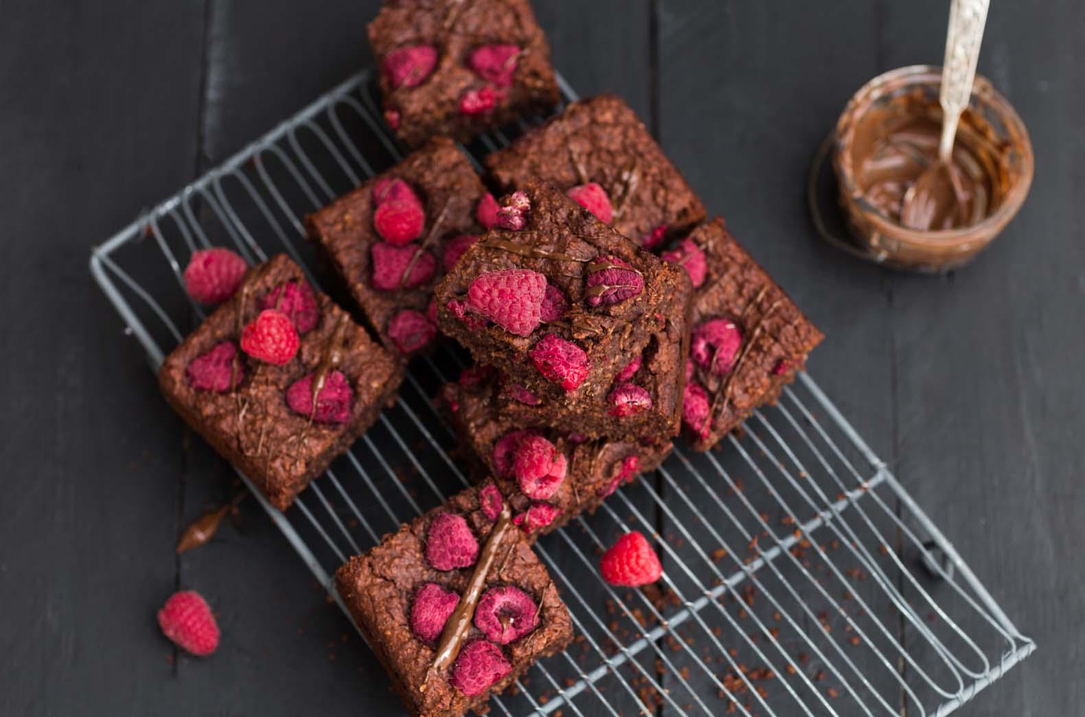 Málnás bab brownie