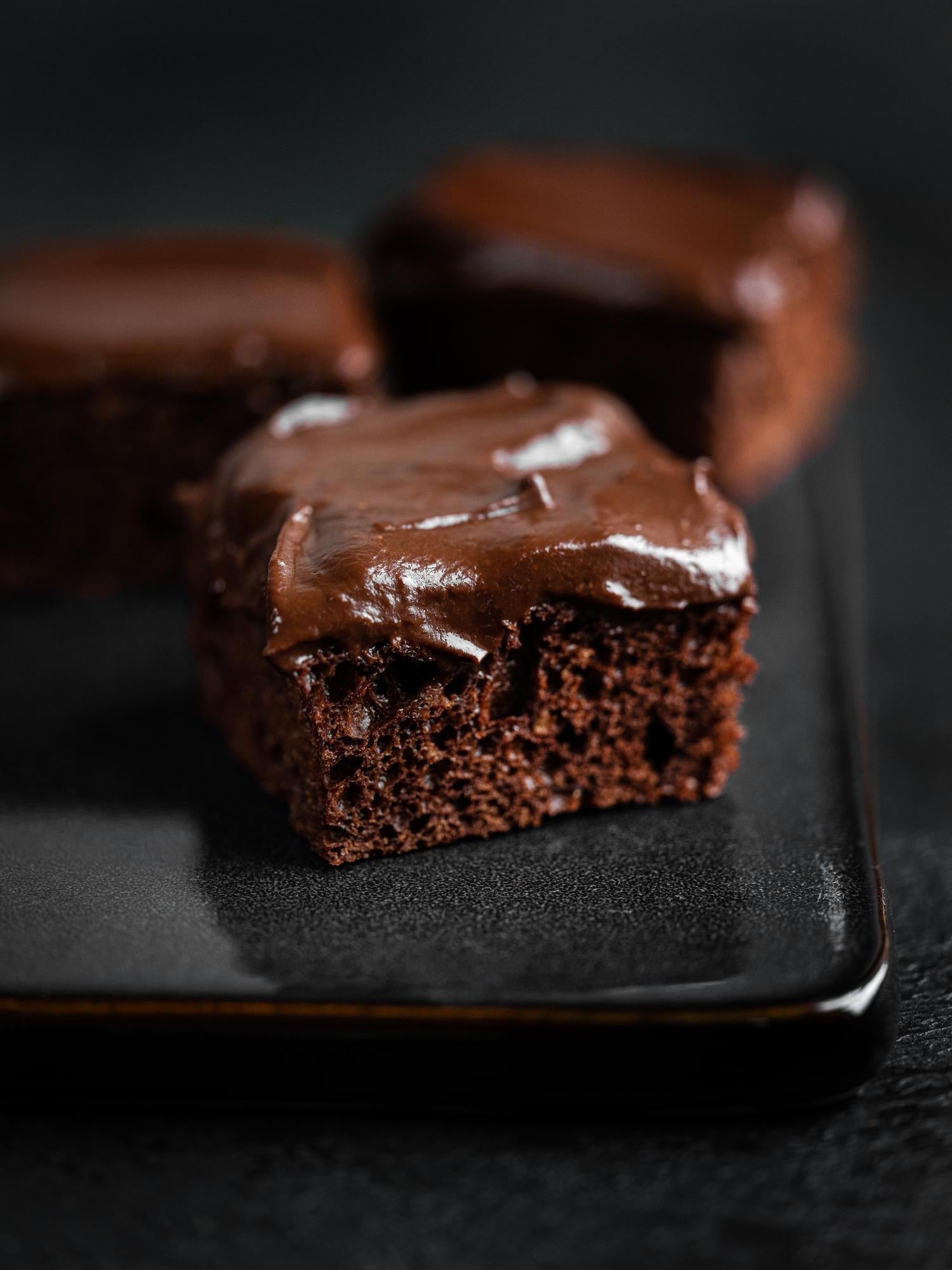 Csokoládés torta mázzal