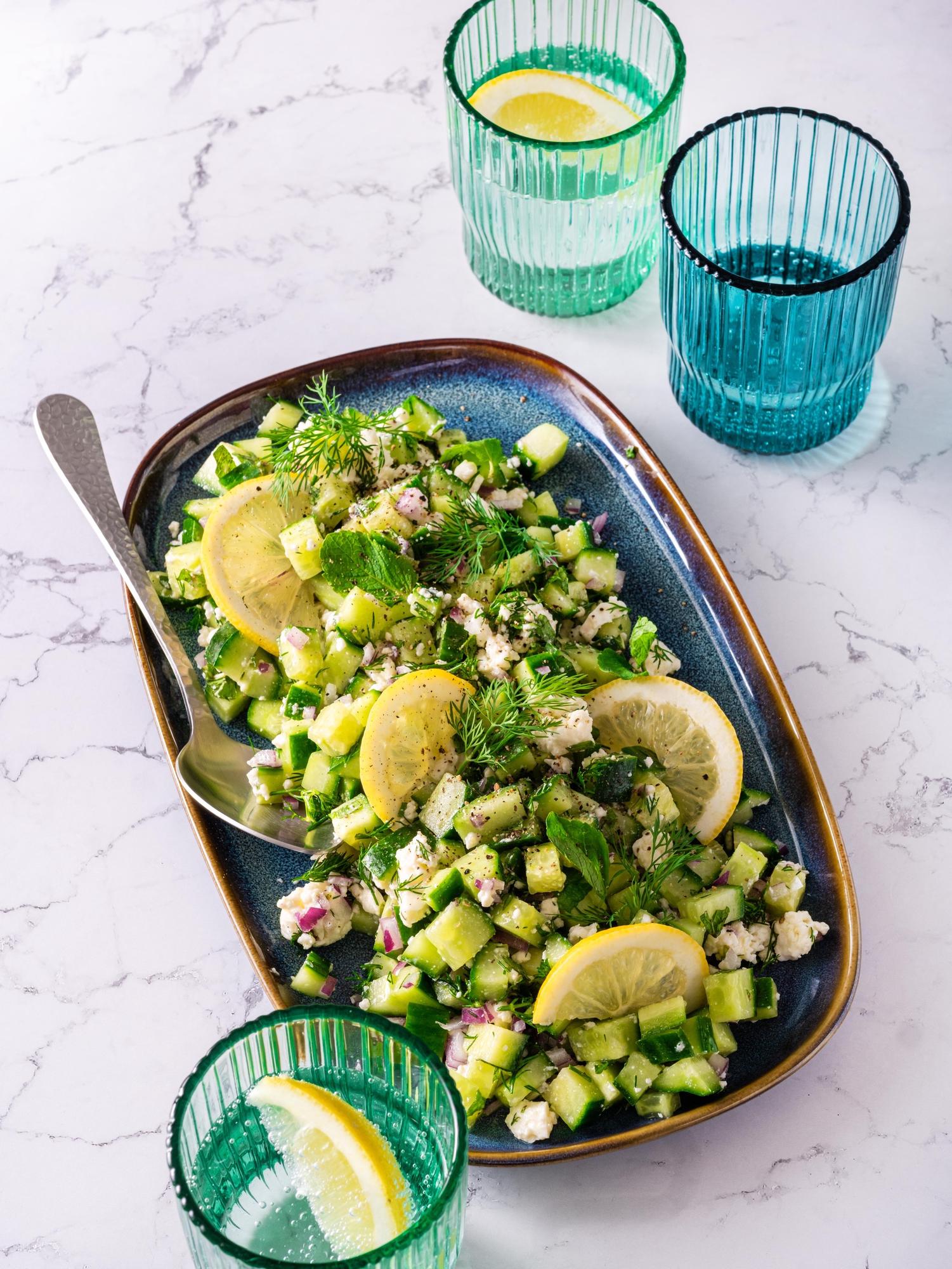 Egyiptomi uborkasaláta balkáni sajttal