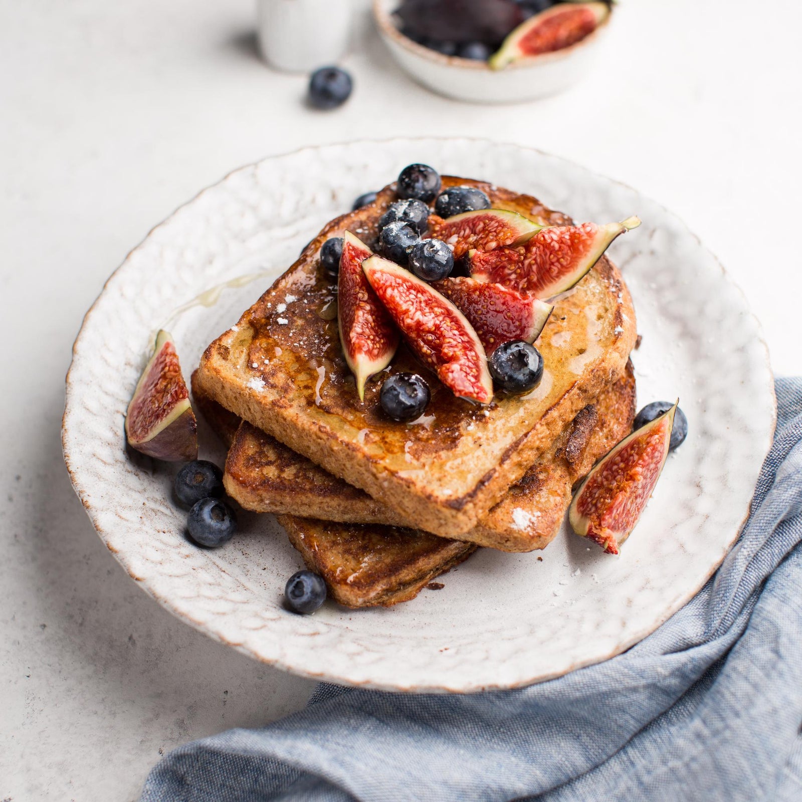 Francia gyümölcsös toast