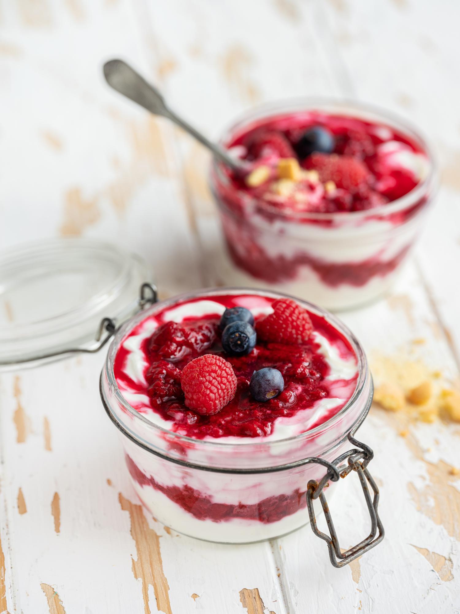 Málnás trifle teljes kiőrlésű piskótával