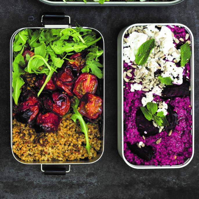 Köles pestóval, mentával és kecskesajttal