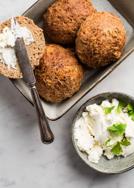 Cottage cheese-es buci
