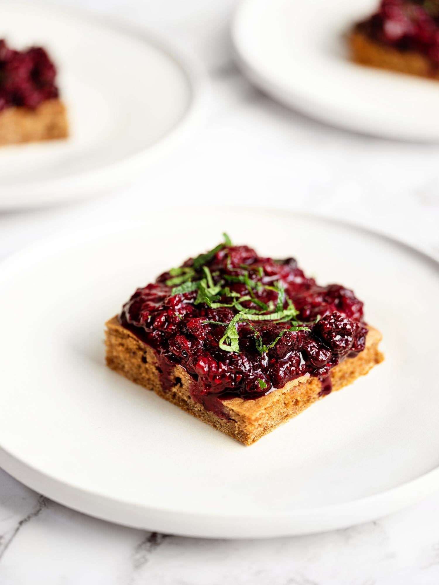 Kefires bukta erdei gyümölccsel