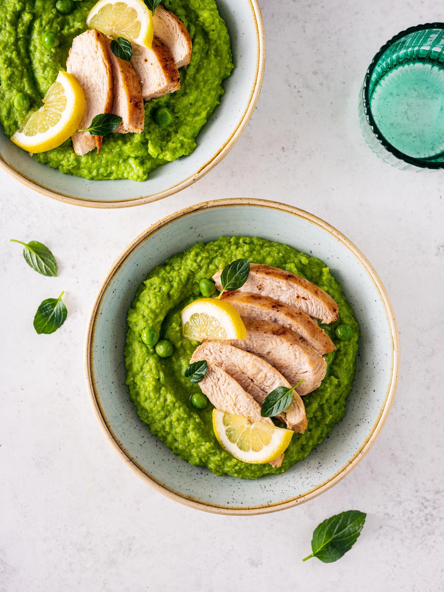 Csirke borsópürével