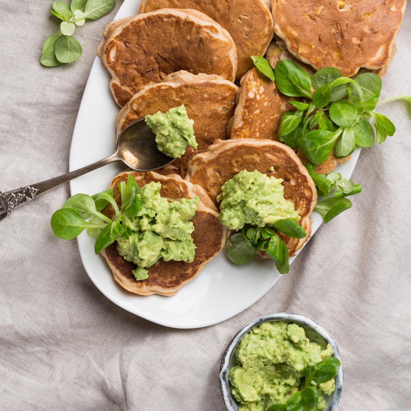 Kukoricás palacsinta avokádóval