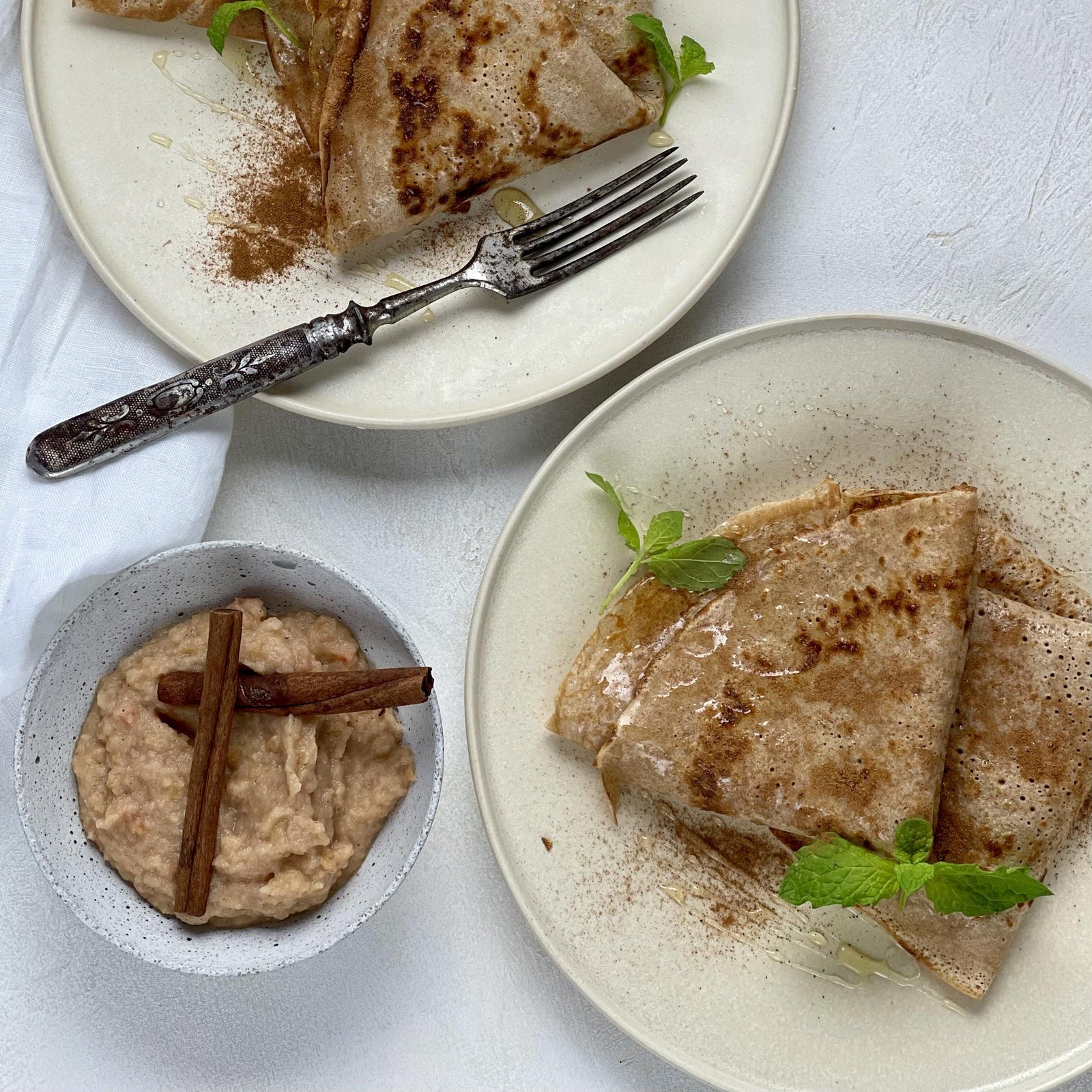 Palacsinta almapürével