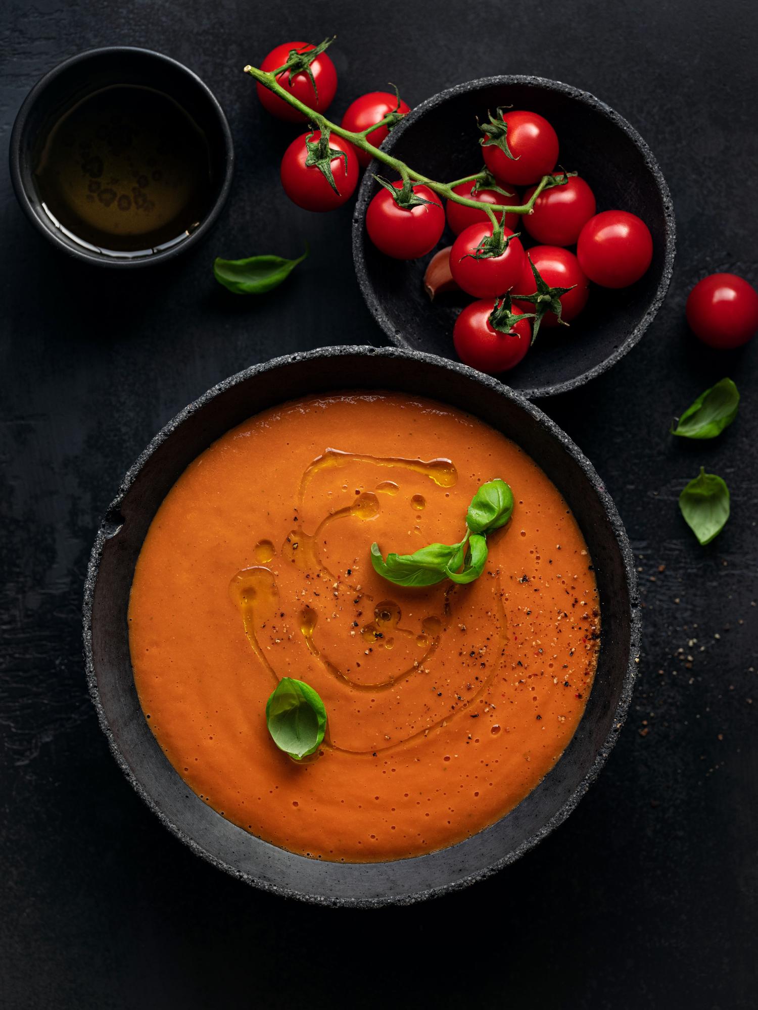 Sült paradicsomból készült leves