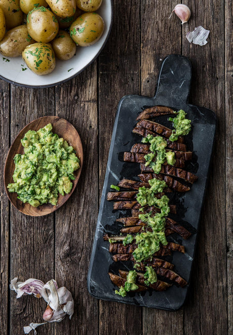 Portobellós steak avokádómártással és burgonyával