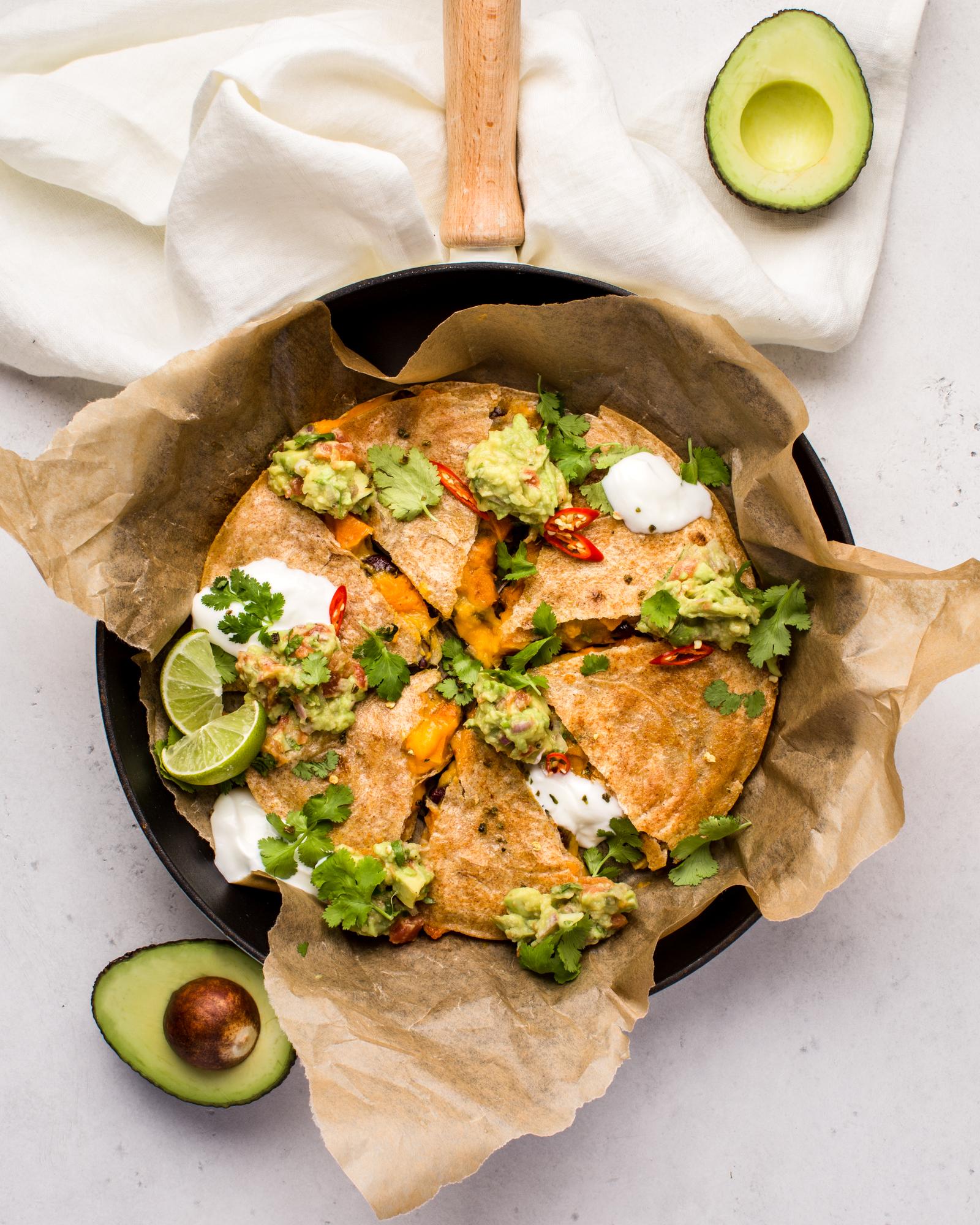 Quesadilla tökkel és chilivel