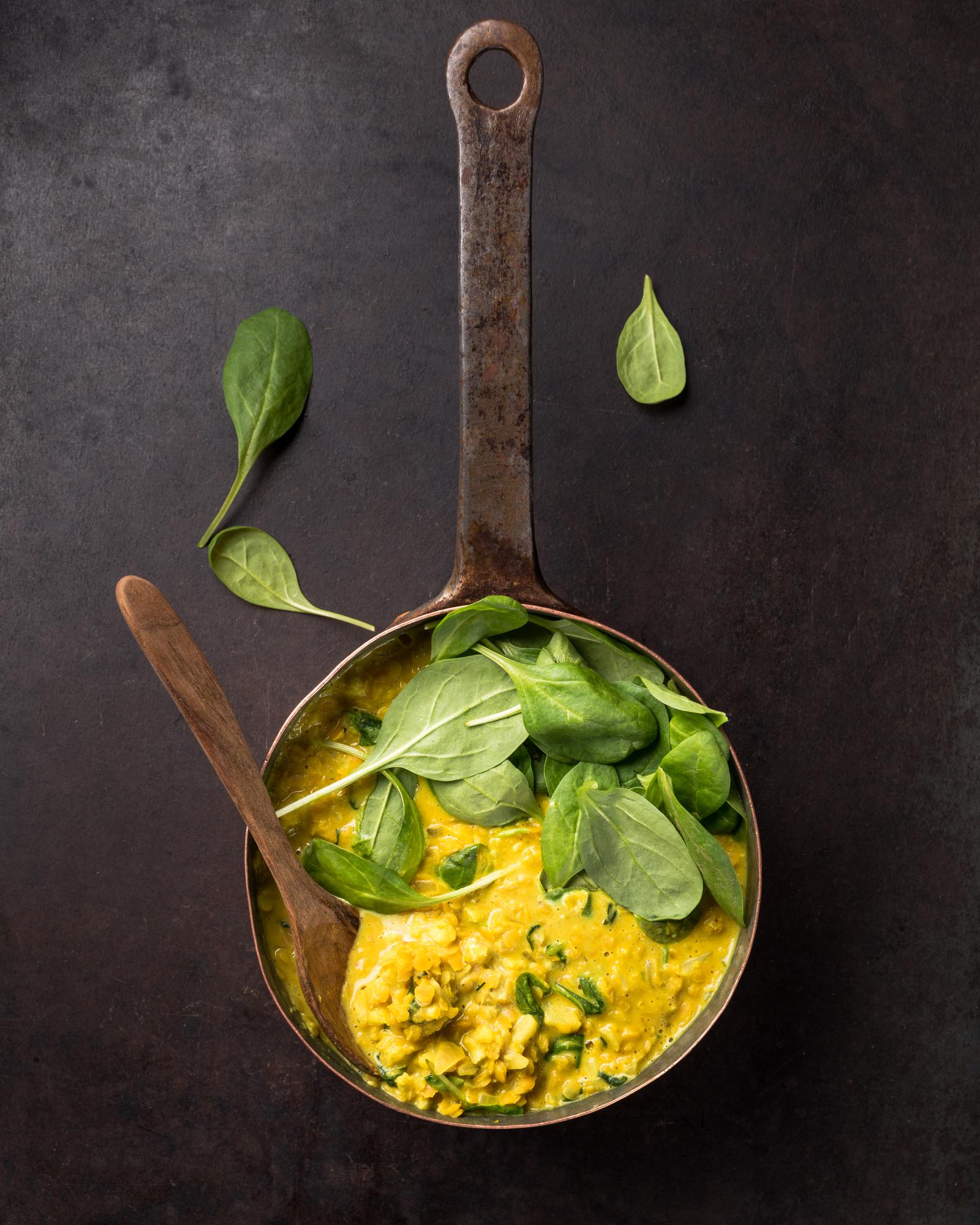 Vöröslencsés dhal karfiollal
