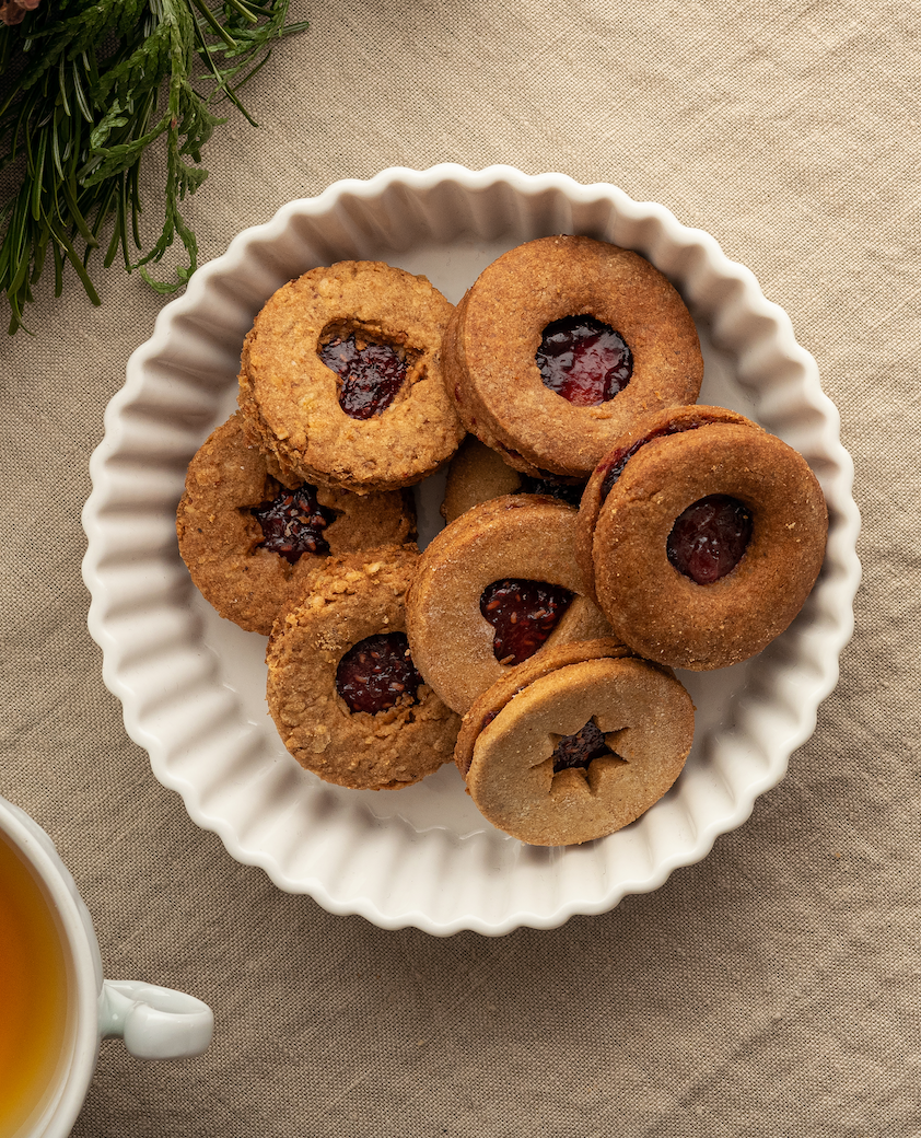 Vegán linzer sütem��ny