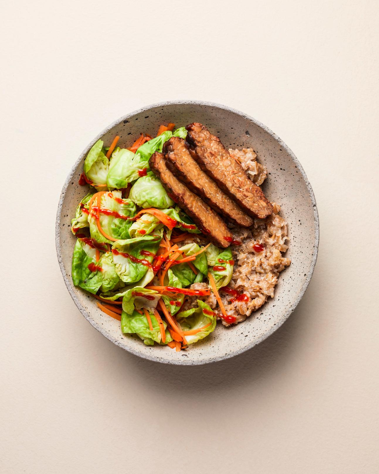 Rozskása kelbimbóval és tempehvel