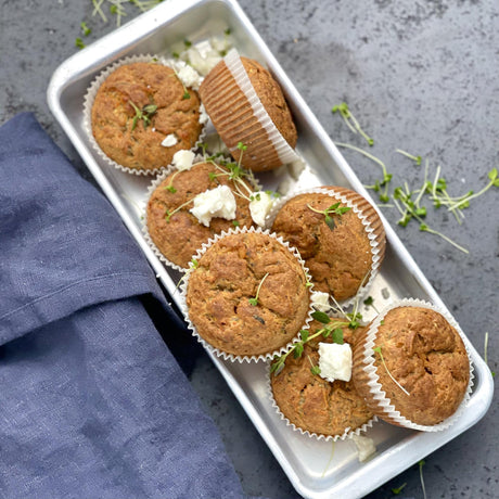 Cukkinis muffin feta sajttal