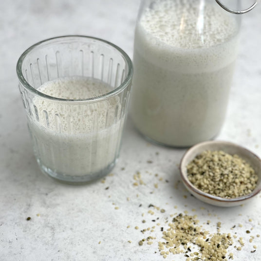 Kendermagos tej – alaprecept